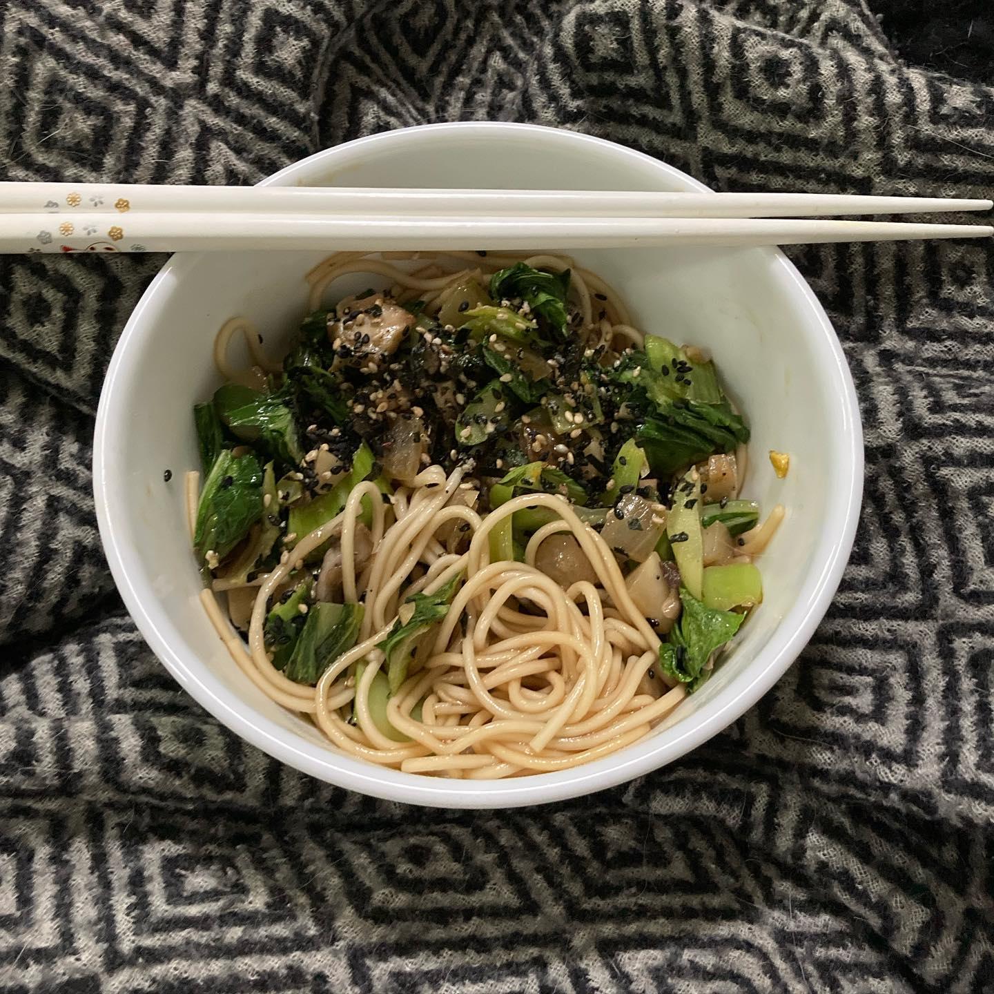 Cold Udon Noodles with Mushrooms and Turnips